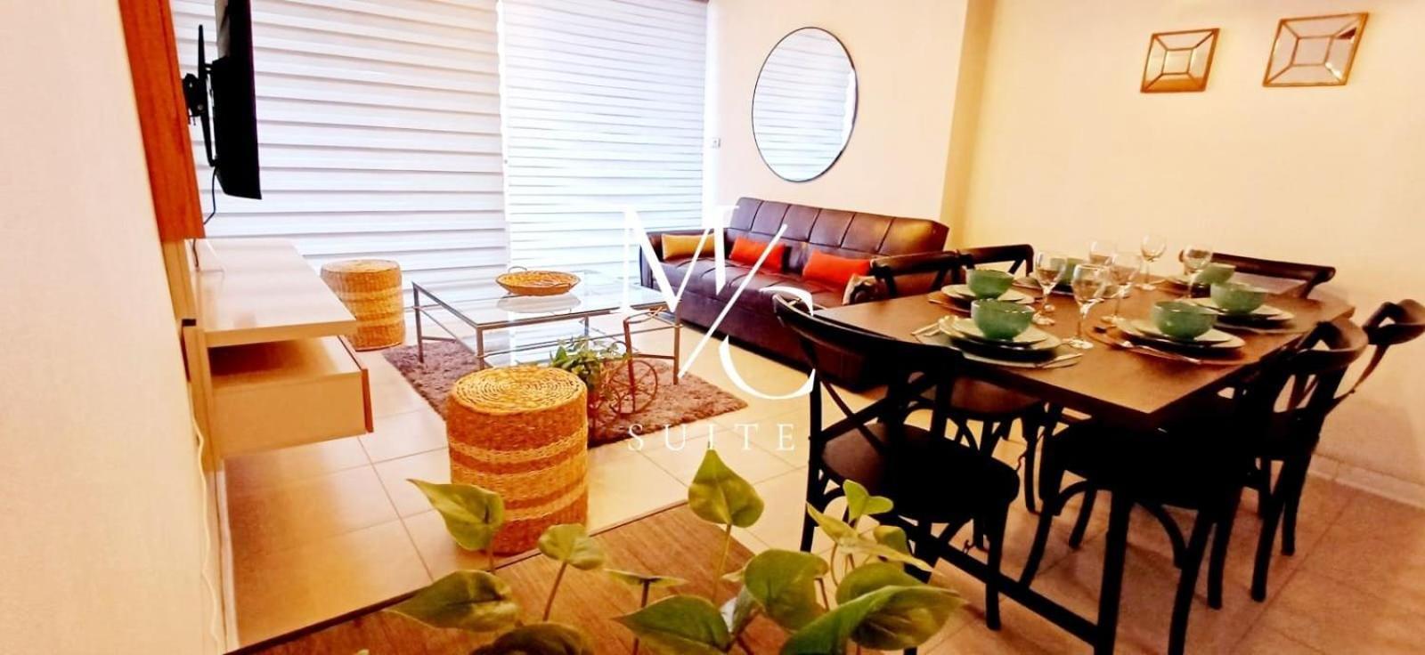 Exclusivos Dptos Con Parking En Jardines Del Norte. 1, 2 Y 3 Hab Holiday home